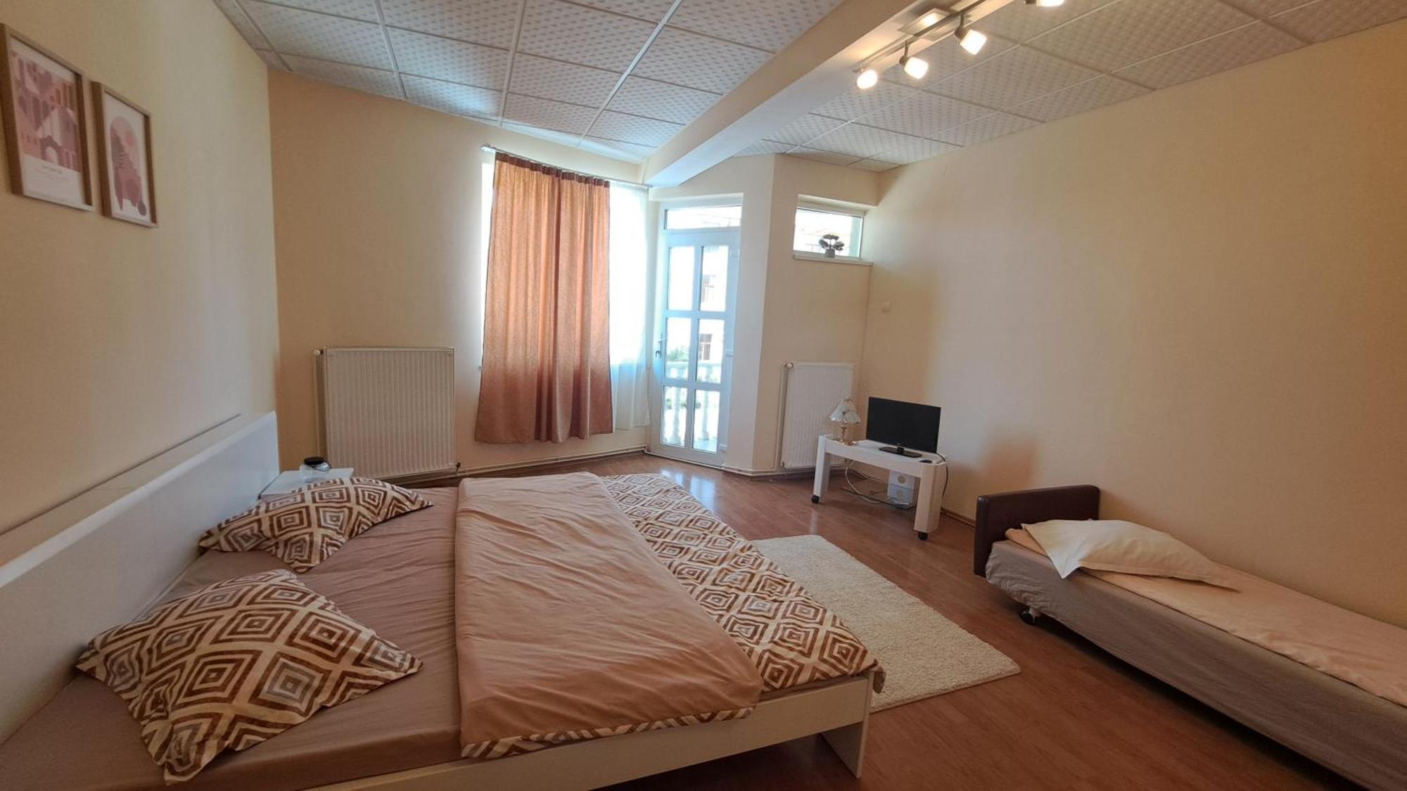 Bed and Breakfast Erika Panzio à Ditrău Extérieur photo